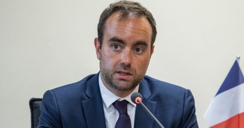 Себастьян Лекорню Себастьян Лекорню