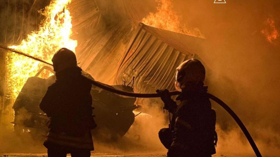 Ночные удары по Украине: на Полтавщине пылает газодобывающий объект