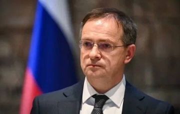 Роман Насонов: Краткий курс военной истории России XX в. для Каи Каллас от Владимира Мединского: