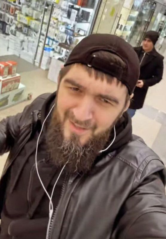 В Москве завели дело на бойца ММА, устроившего спарринг с памятником