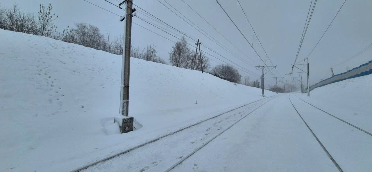 В Кемеровской области транспортные полицейские привлекли к ответственности родителей школьников, устроивших опасные игры вблизи железной дороги