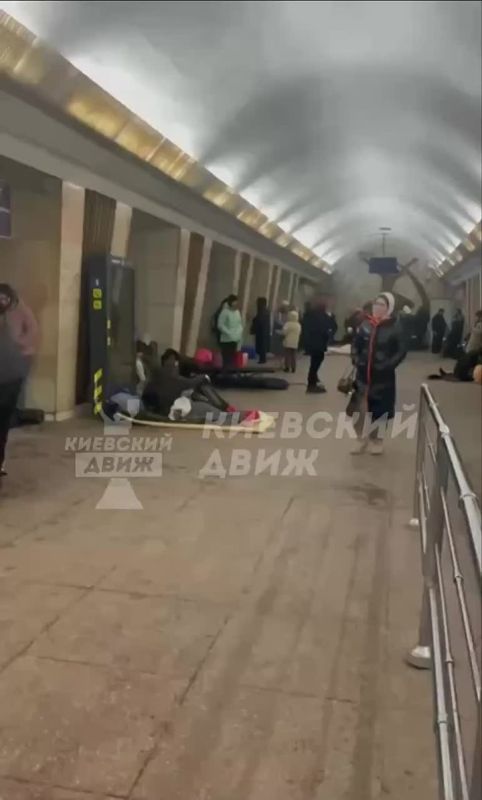 Итак, по утренним ударам.. Самые разумные в Киеве ночевали сегодня в метро. "Стратеги" уже закончили свою работу и возвращаются на места базирования