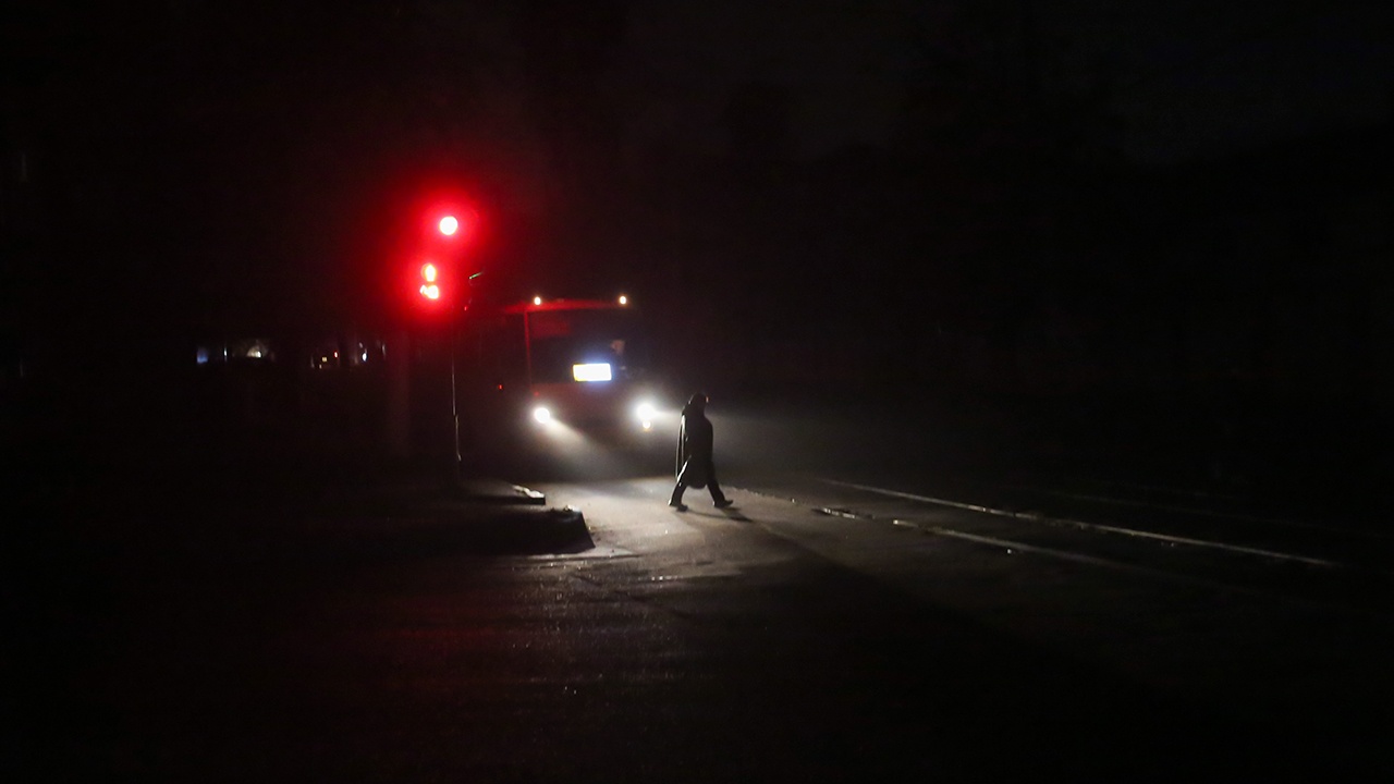 Шесть регионов Украины частично остались без света