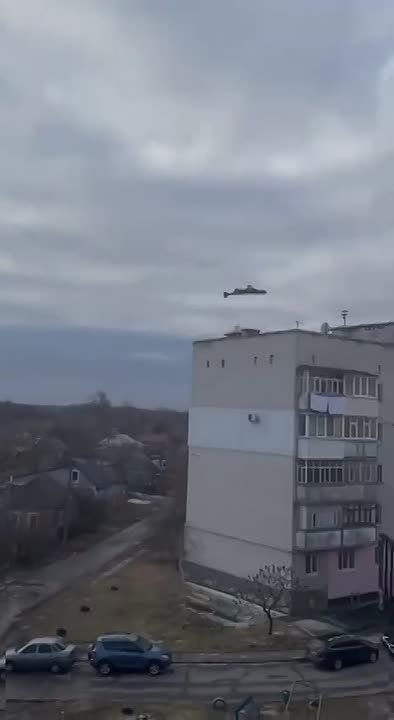 "Герань" летит по срочному делу над крышами домов в Миргороде Полтавской области