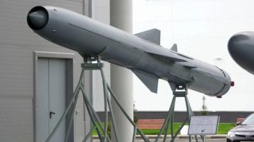Хохлы пишут, что по Черноморску прилетел "Оникс"