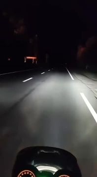 Момент прилёта по АЗС в Валках Харьковской области